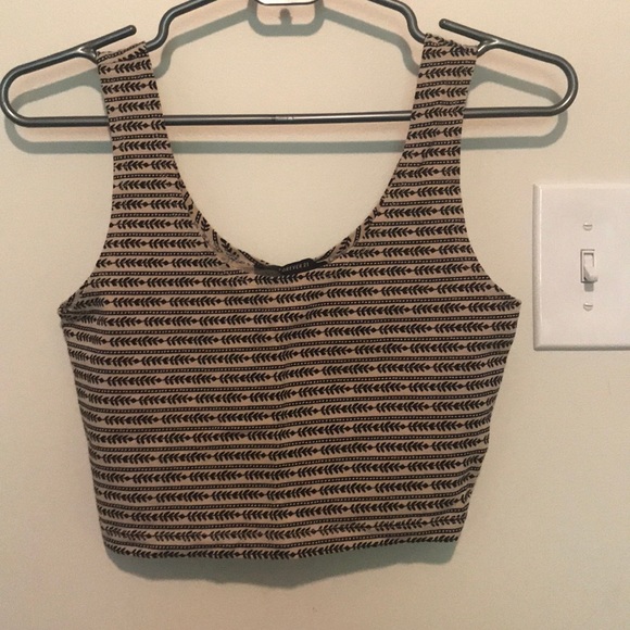 Beige and black crop top - Picture 1 of 1